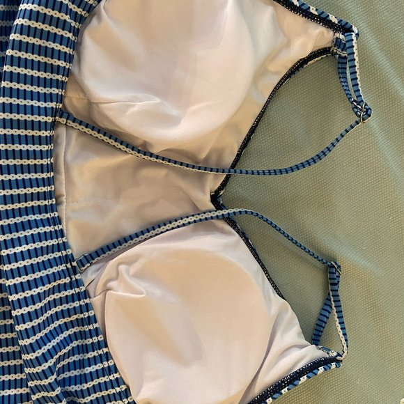 Tankini Top_Colors Blue & White_Size Large_Worn once - Picture 5 of 5